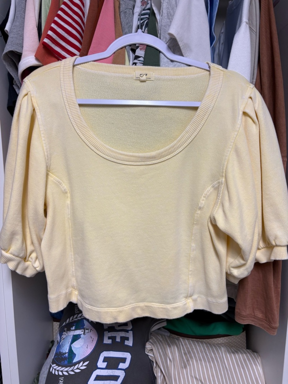 aerie Pale Yellow Scoop-Neck Puff Sleeve Crop Top